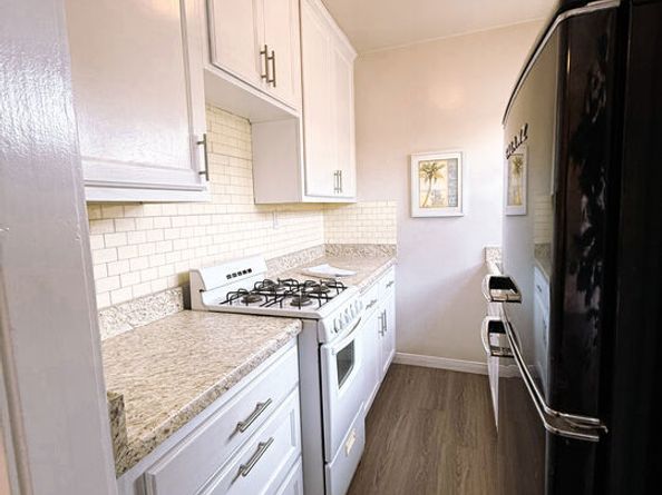1109 E 1st Street 11, Long Beach CA 90802