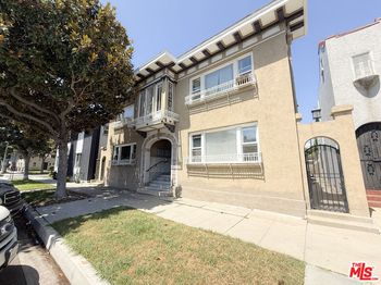 1109 E 1st Street