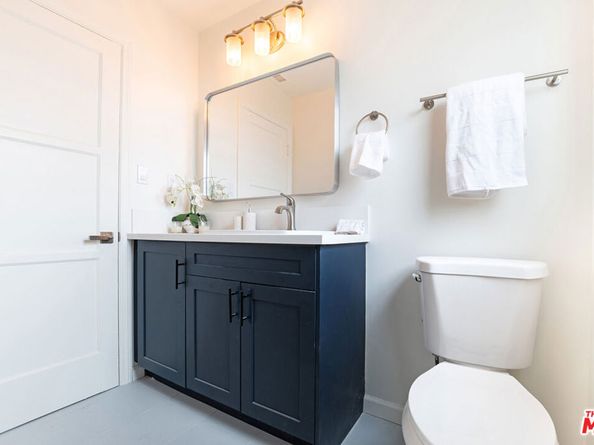 17209 Stagg Street, Van Nuys CA 91406