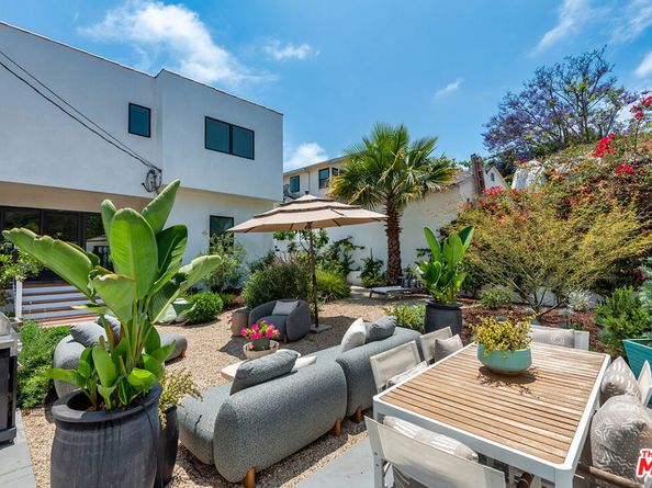 6017 W 75th Street, Los Angeles CA 90045