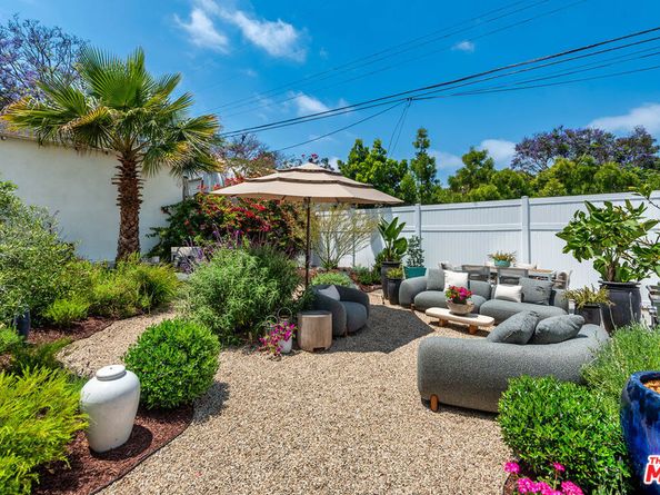 6017 W 75th Street, Los Angeles CA 90045