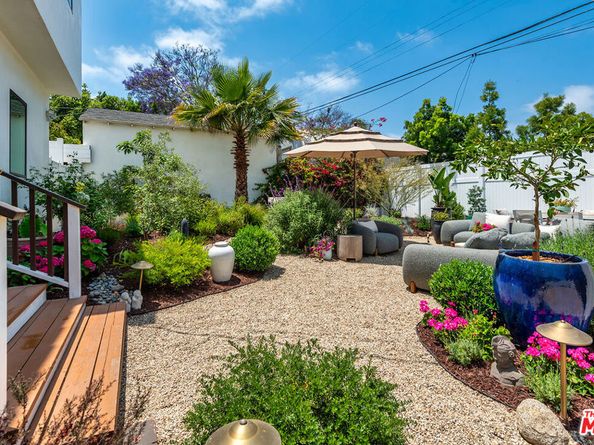 6017 W 75th Street, Los Angeles CA 90045
