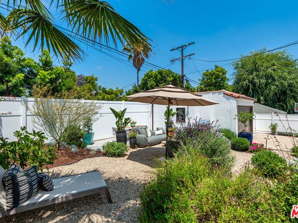 6017 W 75th Street, Los Angeles CA 90045