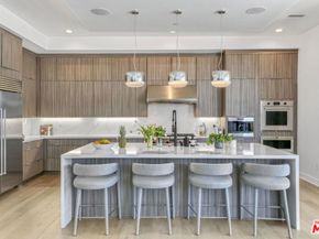 20472 W Windsor Lane, Porter Ranch CA 91326