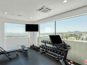 20472 W Windsor Lane, Porter Ranch CA 91326