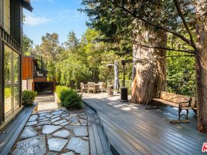 681 Brooktree Road, Santa Monica CA 90402