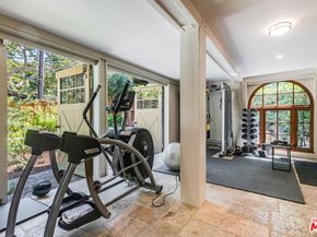 681 Brooktree Road, Santa Monica CA 90402