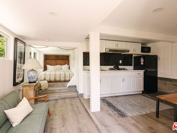 1942 Lake Shore Avenue, Los Angeles CA 90039
