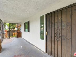 1526 W 105th Street, Los Angeles CA 90047