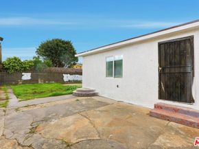 1526 W 105th Street, Los Angeles CA 90047