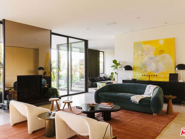 3306 Deronda Drive, Los Angeles CA 90068