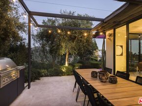 3306 Deronda Drive, Los Angeles CA 90068