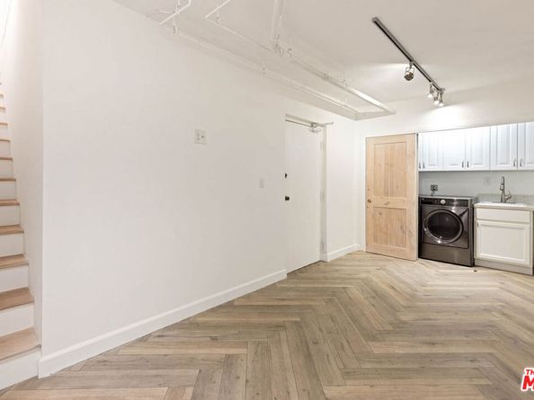 814 18th Street F, Santa Monica CA 90403