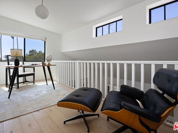 814 18th Street F, Santa Monica CA 90403