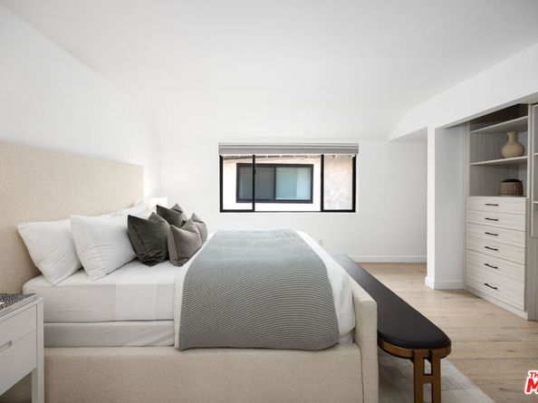 814 18th Street F, Santa Monica CA 90403