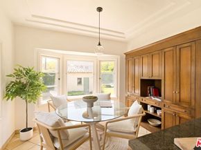 6300 Lindenhurst Avenue, Los Angeles CA 90048