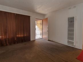 333 E 61st Street, Los Angeles CA 90003