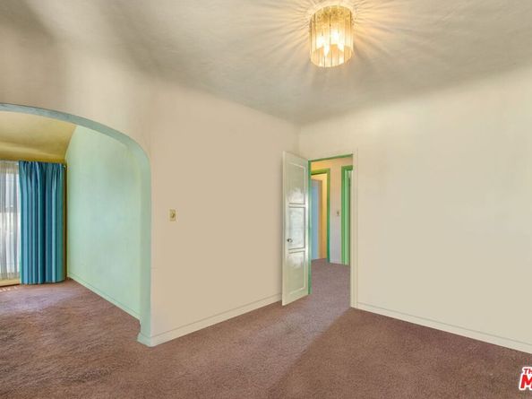 9023 S Halldale Avenue, Los Angeles CA 90047
