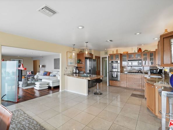 16906 Enchanted Place, Pacific Palisades CA 90272