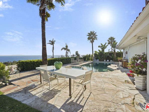 16906 Enchanted Place, Pacific Palisades CA 90272