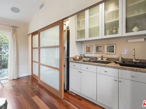 16906 Enchanted Place, Pacific Palisades CA 90272