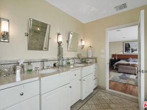 16906 Enchanted Place, Pacific Palisades CA 90272