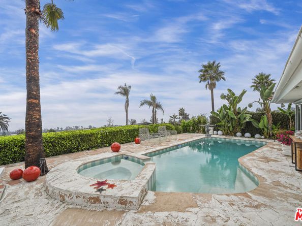16906 Enchanted Place, Pacific Palisades CA 90272