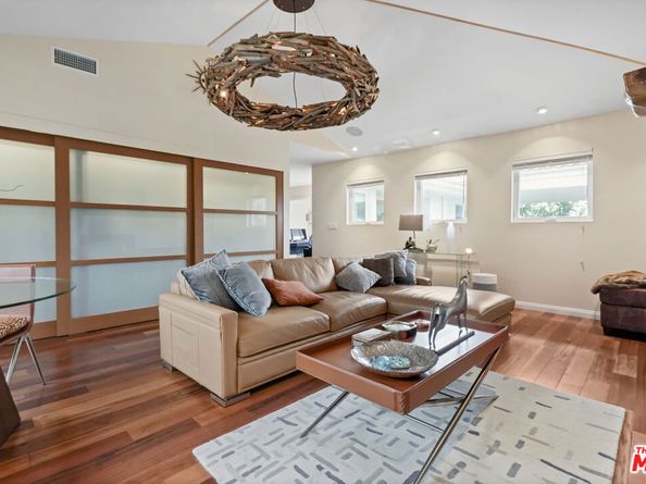 16906 Enchanted Place, Pacific Palisades CA 90272