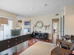 16906 Enchanted Place, Pacific Palisades CA 90272