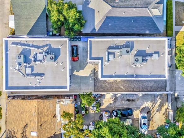 125 N Mountain View Avenue, Los Angeles CA 90026