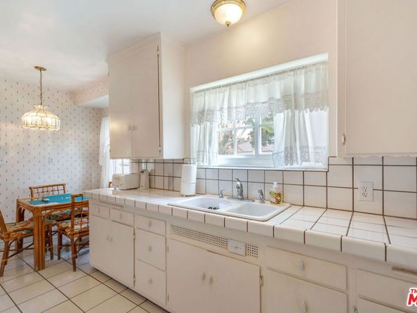 4605 Mioland Drive, Los Angeles CA 90043