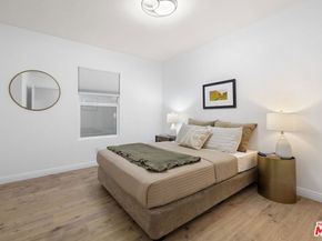 2400 W 74th Street, Los Angeles CA 90043