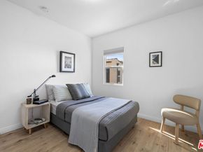 2400 W 74th Street, Los Angeles CA 90043