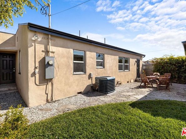 2400 W 74th Street, Los Angeles CA 90043