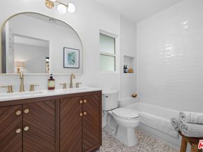 2400 W 74th Street, Los Angeles CA 90043