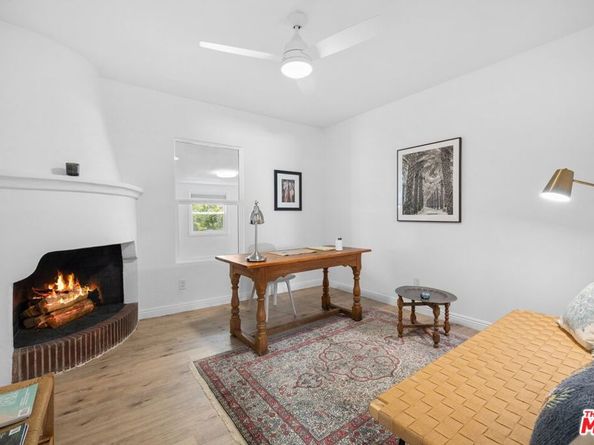 2400 W 74th Street, Los Angeles CA 90043