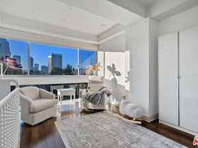 2220 Avenue Of The Stars 702, Los Angeles CA 90067