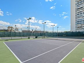 2220 Avenue Of The Stars 702, Los Angeles CA 90067