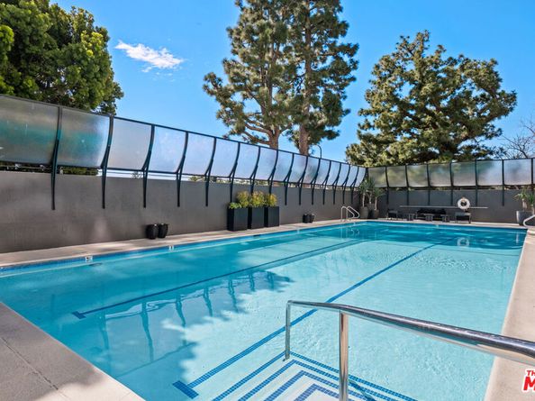 2220 Avenue Of The Stars 702, Los Angeles CA 90067