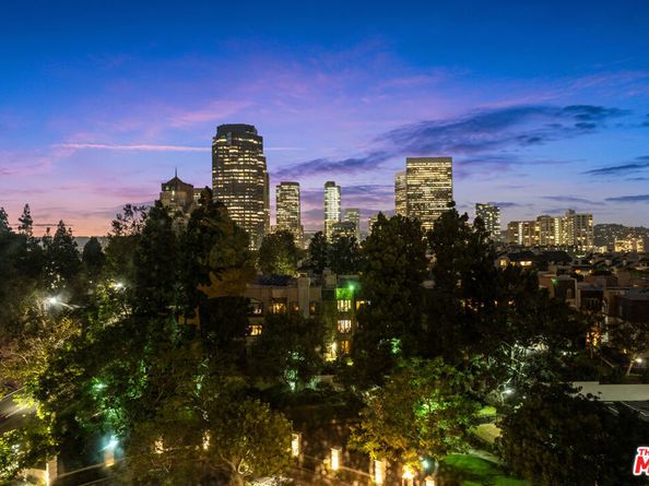 2220 Avenue Of The Stars 702, Los Angeles CA 90067