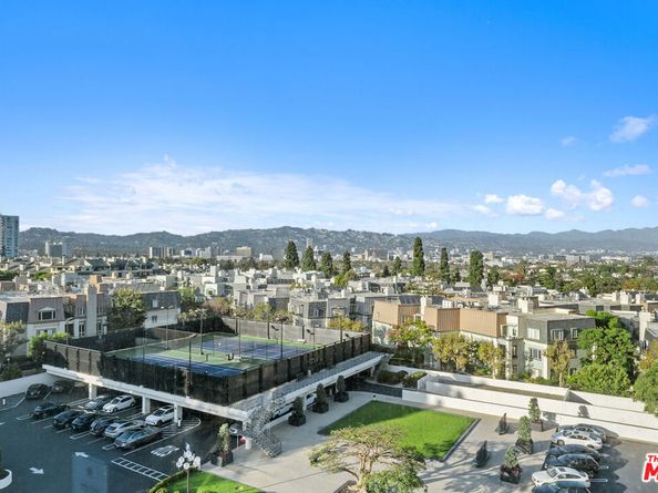 2220 Avenue Of The Stars 702, Los Angeles CA 90067