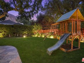 2452 N Altadena Drive, Altadena CA 91001