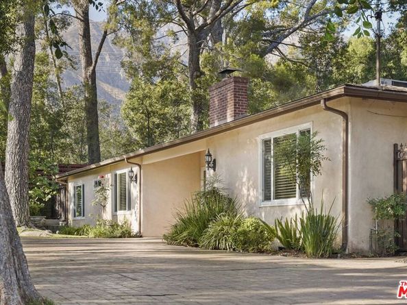 2452 N Altadena Drive, Altadena CA 91001