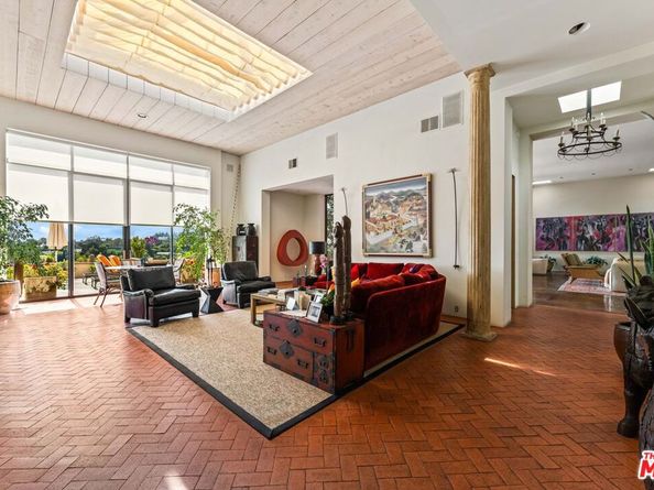 1255 Delresto Drive, Beverly Hills CA 90210