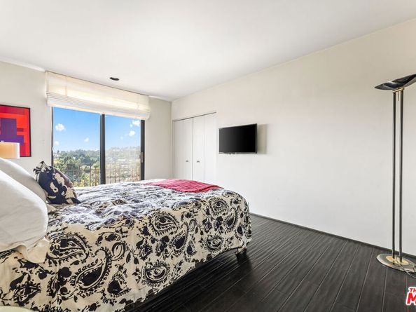 1255 Delresto Drive, Beverly Hills CA 90210