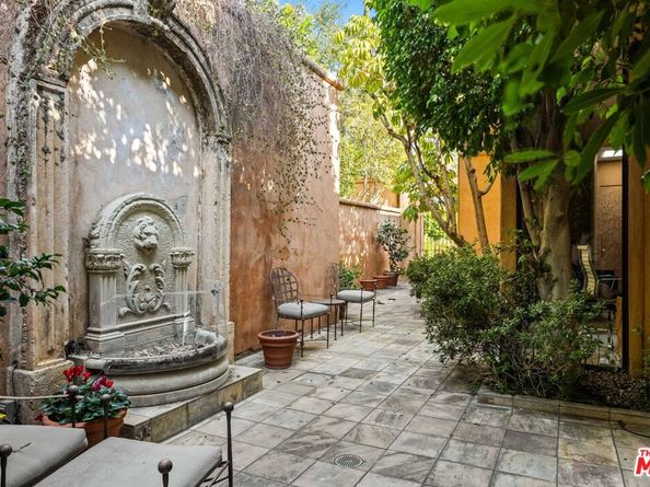 1255 Delresto Drive, Beverly Hills CA 90210