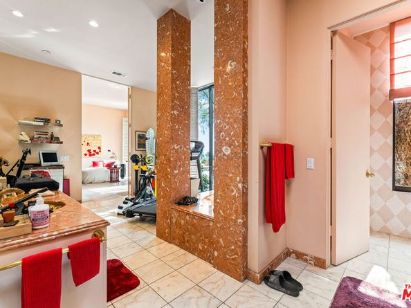 1255 Delresto Drive, Beverly Hills CA 90210