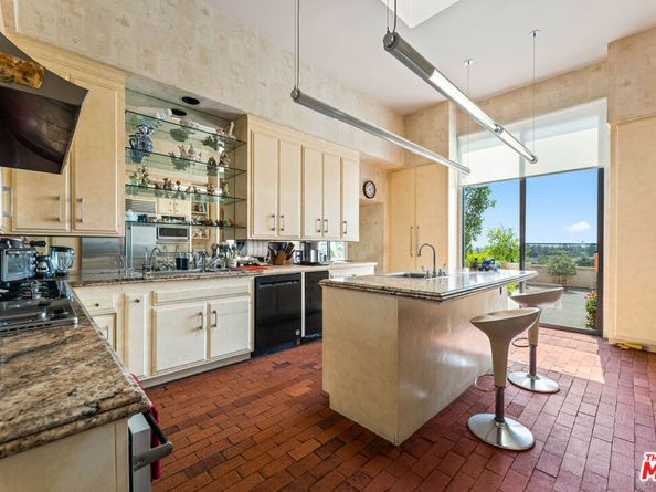 1255 Delresto Drive, Beverly Hills CA 90210