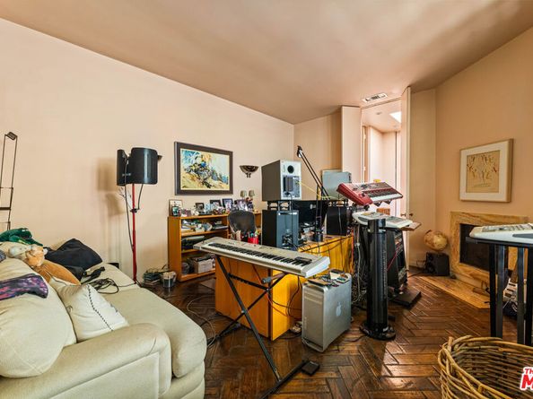 1255 Delresto Drive, Beverly Hills CA 90210