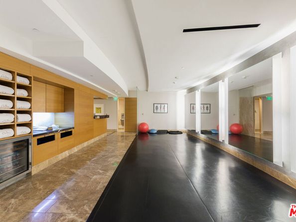 1 W Century Drive 4B, Los Angeles CA 90067